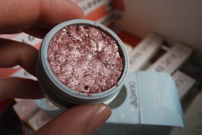 Жидкая помада с сатиновым финишем ColourPop Ultra Satin Lip: