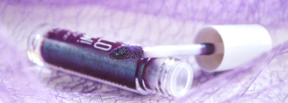 Голографические светлячки - Essence Holo Wow! Dewy Lip Shine 03 Scarab Wings