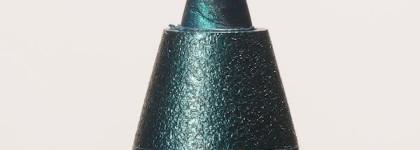 Море от Pupa: карандаш для глаз Coral Island, 502 оттенок