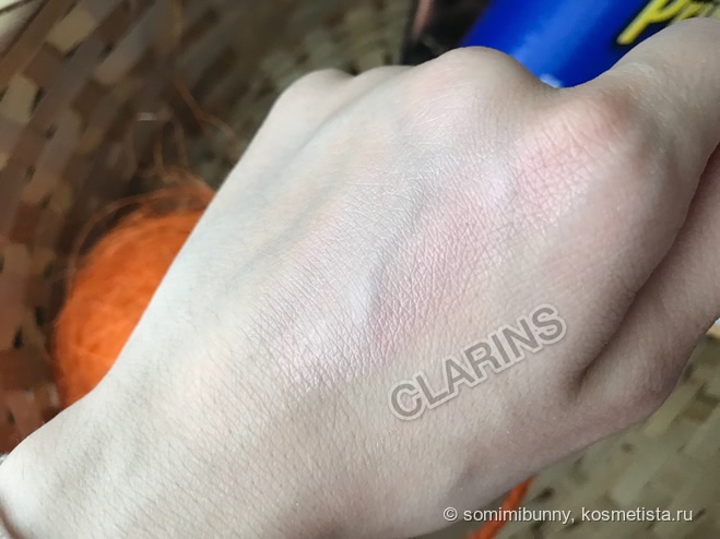 Сравнение сияющих баз под макияж: Clarins Eclat Minute Base Illuminatrice, Art-Visage Luminizer и Catrice Light Corracting Serum Primer