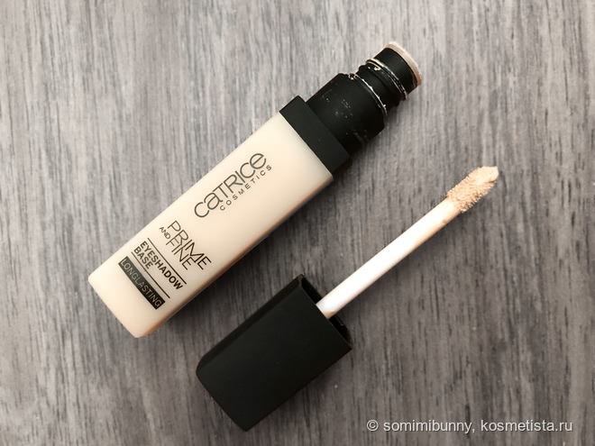 Catrice база под тени Prime And Fine Eyeshadow Base 010