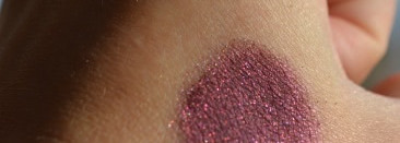 Тени от Тамми Тануки "Кружащаяся в бархатных лепестках"