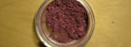 Тени от Тамми Тануки "Кружащаяся в бархатных лепестках"