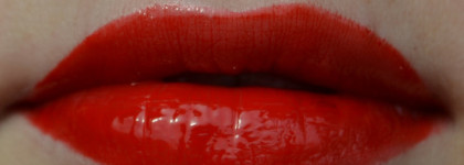 "Bourjois Rouge Edition Aqua Laque 06": багровый пик моего терпения