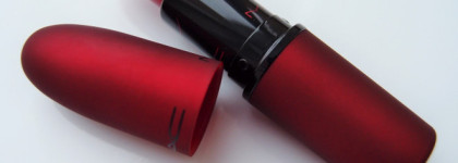 MAC Lipstick Viva Glam Rihanna... Когда симпатия перерождается в страсть, тогда женщина становится наваждением