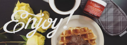 Если Ваше утро начинается не только с кофе, тогда Kiehl's Turmeric&Cranberry Seed Energizing Radiance Masque создана специально для Вас