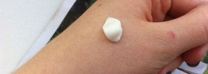 Красивые и ухоженные руки - это то, что никогда не потеряет актуальности. А в создании и поддержании этой красоты мне помогает крем от Aravia Professional