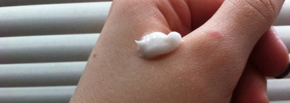 Для мягкости ножек  - крем для ног Super Moisture Aravia Professional из серии Spa-Pedicure