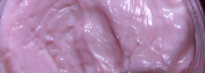 Отличный уход за волосами, но с одним неприятным нюансом - розовая тайская маска Planeta Organica