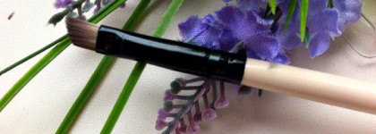 Оформление бровей минеральной пудрой и кистью от KM cosmetics
