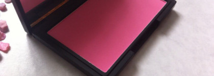 Румяна Sleek Make-Up Blush в оттенке #936 Pixie Pink