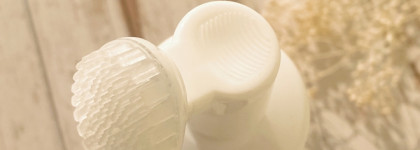 Пенка для умывания с ярким ароматом цветущей розы - Element rose extract + hyaluronic acid