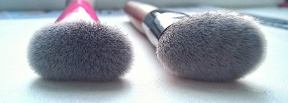 Сравнение кистей для скульптурирования - Real Techniques Sculpting Brush и Just №072