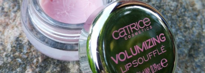 Бальзам-суфле с охлаждающим эффектом от Catrice - Volumizing lip souffle