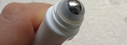 Сыворотка для кожи вокруг глаз Hydro Depuffing Eye Serum в формате ролика