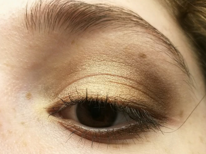 Essence All about Bronze. Тени хозяйки медной горы