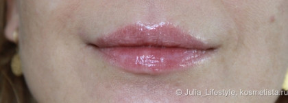 Любимые блески для губ Chanel Levres Scintillantes Bonbon 73 и Volupte 165