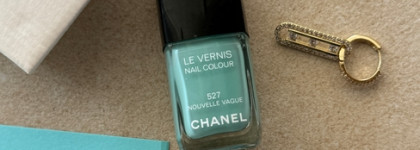 Chanel le vernis Nouvelle Vague 527 как один из легендарных лаков бренда