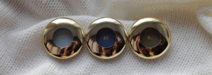 Яркие тени для век от h&m high impact eye colour: peacock, open skies, ginko green