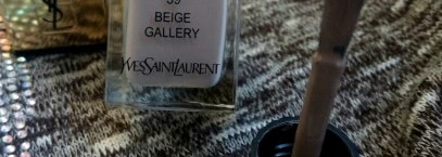Уютный и спокойный лак Yves Saint Laurent  #39
