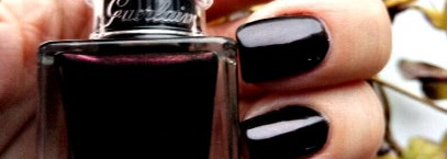 Глубокий, насыщенный лак Guerlain 007  Black  Perfecto