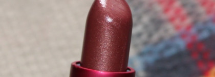 MAC Viva glam VI