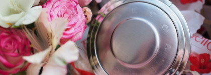 Самый красивый хайлайтер Becca x Sananas Shimmering Skin Perfector Pressed Highlighter - Parisian Lights