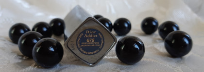 Давно сняли с производства - помада Dior из 2006, помада Givenchy из 2007, тени и пудра Guerlain из 2008