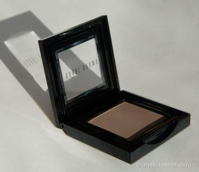 Матовые тени Rich Brown  и Slate Bobbi Brown, подойдут наверное всем