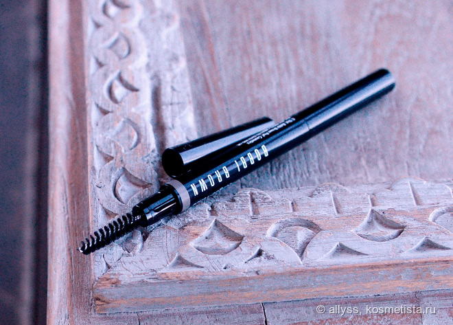 Карандаши для бровей без рыжины Kiko и Bobbi Brown