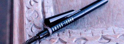 Карандаши для бровей без рыжины Kiko и Bobbi Brown