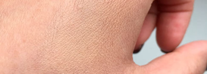 Консилер Laura Mercier, прячущий «провалы» под глазами