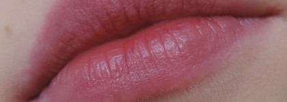 Матовая помада с блестящим сюрпризом NYX Full Throttle Lipstick - Loaded