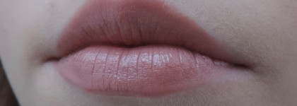 Clinique Long Last Lipstick в оттенке Creamy Nude 03
