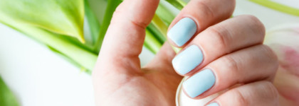 Chanel Le Vernis Longwear #584 Bleu Pastel