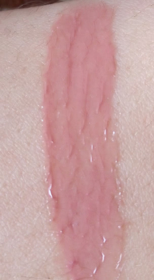 Вкусная карамелька Hydra Lip Booster от Artdeco в оттенке 36 и дополнение к ней в виде карандашика этой же фирмы