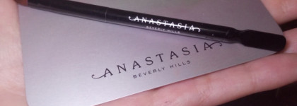 Губы по желанию и настроению с Lip Palette от Anastasia Beverly Hills