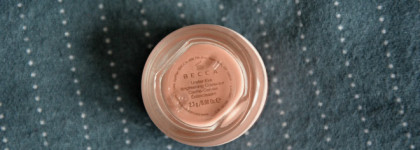 Маскируемся вместе с Becca Under Eye Brightening Corrector