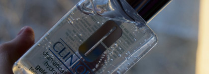 Уникальное увлажняющее желе Dramatically Different Hydrating Jelly от Clinique