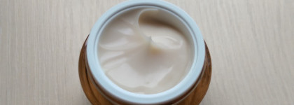 Estee Lauder Revitalizing Supreme
