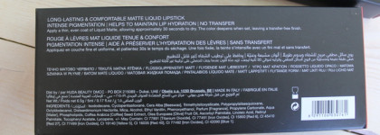 Huda Beauty Liquid Matte в оттенках Bombshell и Icon