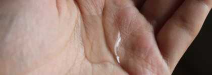 Пол-литра влаги - Secret Key Hyaluron Soft Micro-Peel Toner