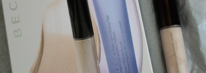 Becca Shimmering Skin Perfector #Moonstone: Spotlight, Pressed