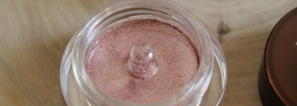 Hourglass Scattered Light Glitter Eyeshadow #Aura и Essence Melted Chrome Eyeshadow #Zinc about you