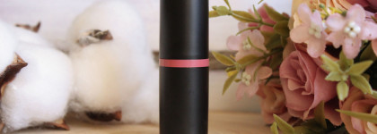 Бюджетная и классная - Essence Ultra last instant colour lipstick #08 Eternal beauty