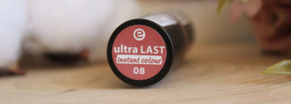 Бюджетная и классная - Essence Ultra last instant colour lipstick #08 Eternal beauty