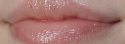 Обожаю! Все оттенки Essence The Super Peptide Glossy Lip Treatment