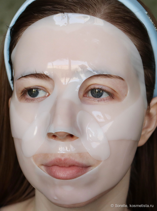Маска на лице сразу после нанесения