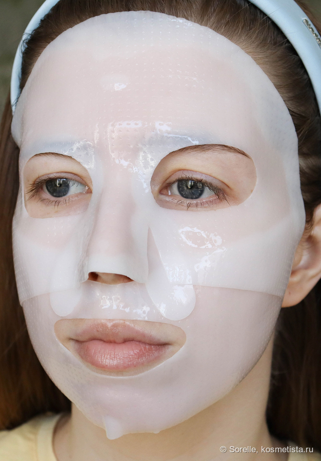 Маска на лице сразу после нанесения
