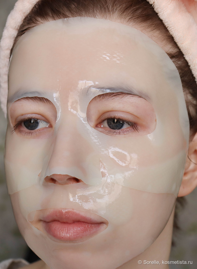 Маска на лице сразу после нанесения